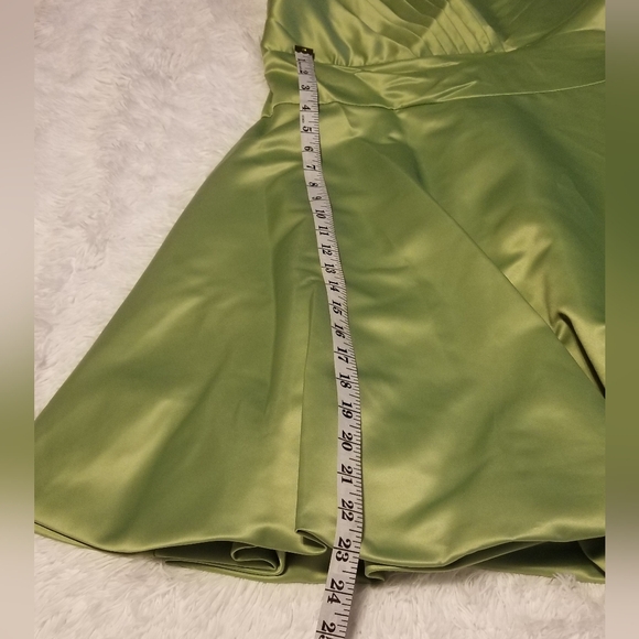 NWT Narianna Dres Strapless Color Green Apple Size 3XL - Picture 9 of 14